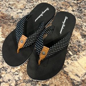 Womens Tommy Bahama flip flops
